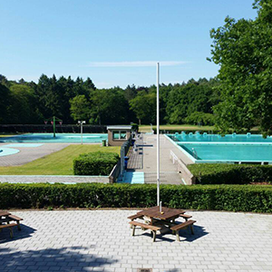 De_Vrijetijdkrant_buitenzwembaden_en_zwemplassen_Utrecht_Bosbad_De_Vuursche